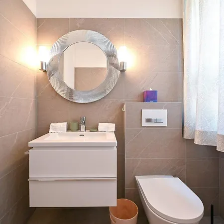 Luxury View Motta In Διαμέρισμα
