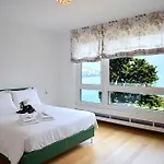 Luxury Lake View Motta Apartment In Lugano *